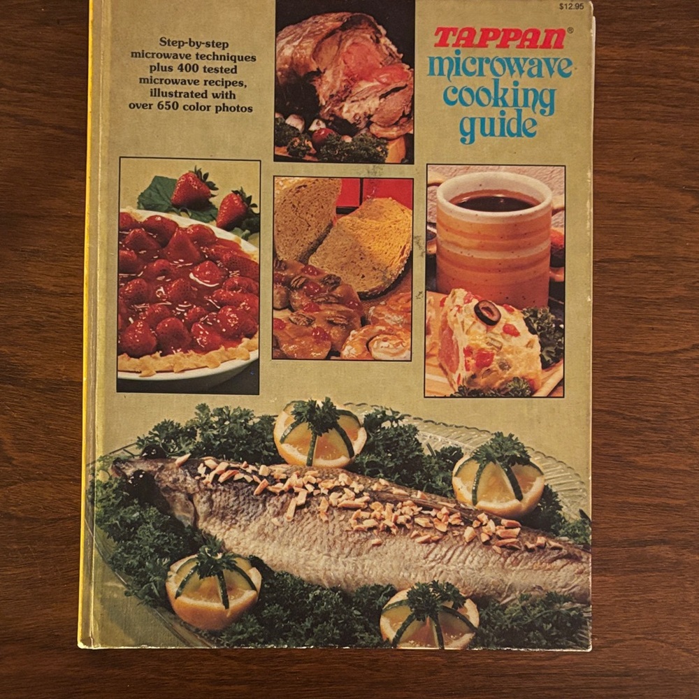 Microwave Cooking Guide - Yellow Cover